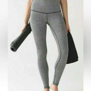Lululemon Wunder Under Full Length Houndstooth Leggings
